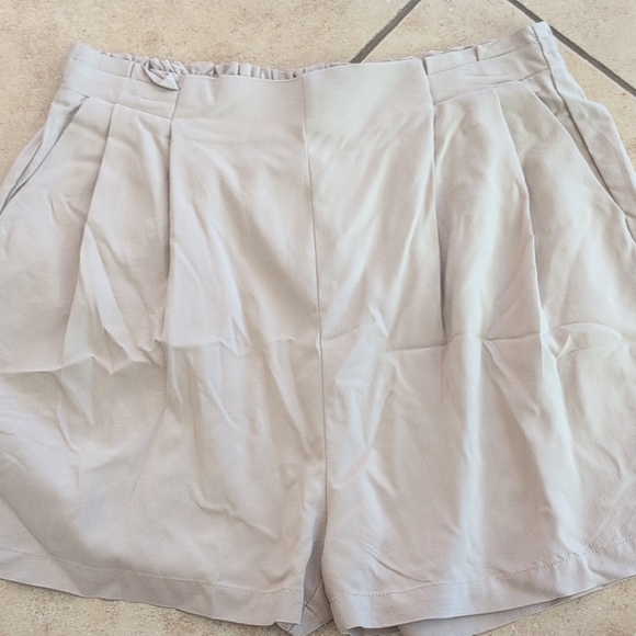 Assorted Women's Shorts Collection Lot Of 5 - Size 10/30 - Picture 12 of 17